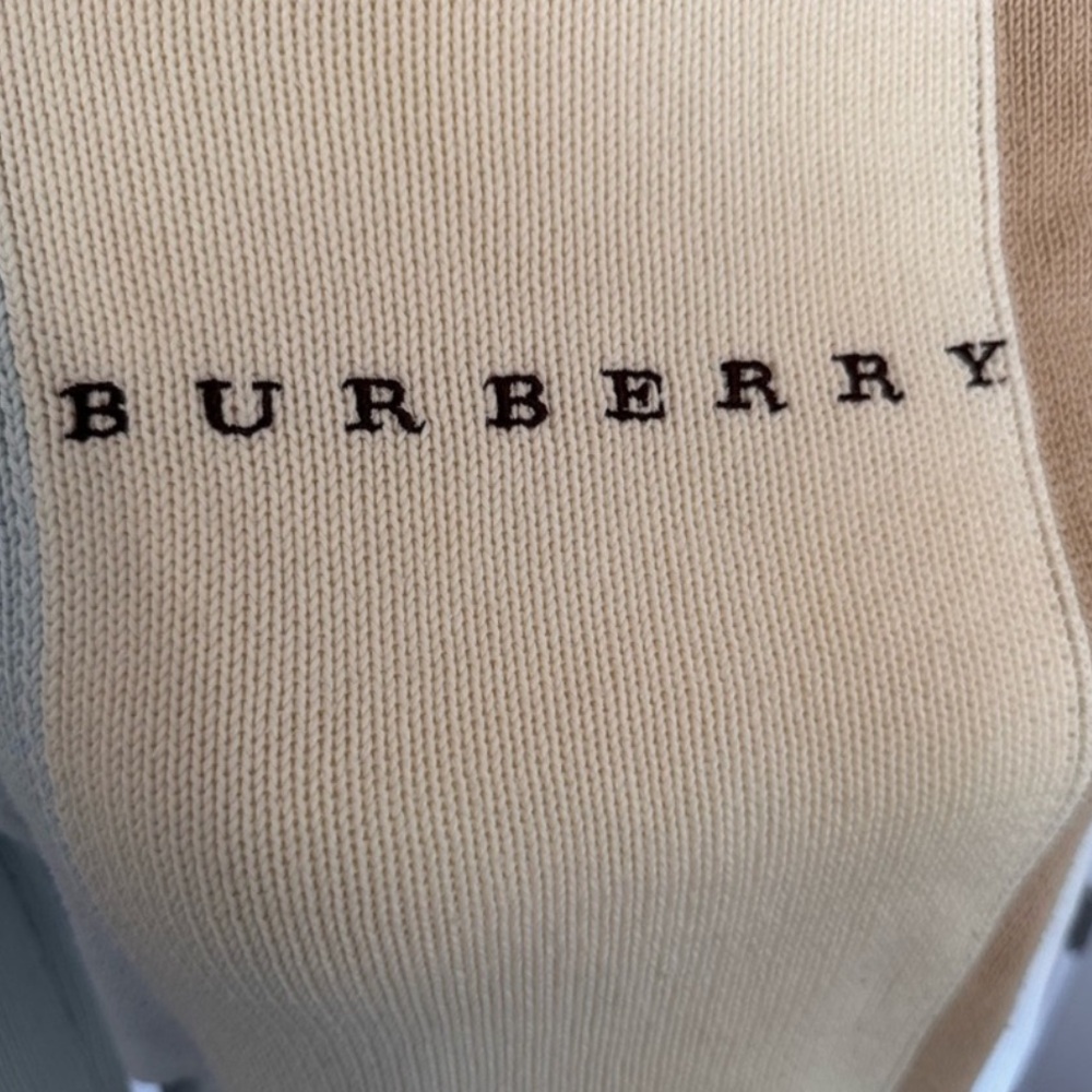 BURBERRY LONDON Colorblock Logo Knit Sweater $1,200MSRP - Picture 7 of 14